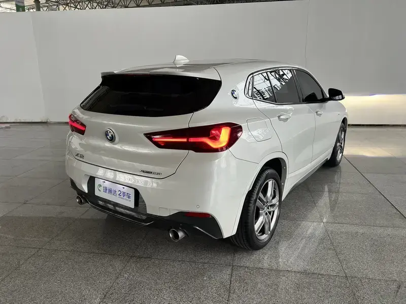 2021 BMW X2 с пробегом 33 800 км