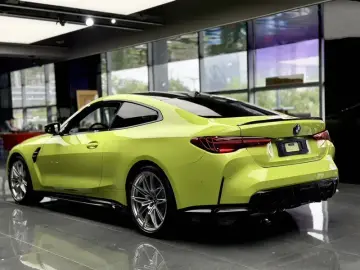 2024 BMW M4 с пробегом 3 700 км