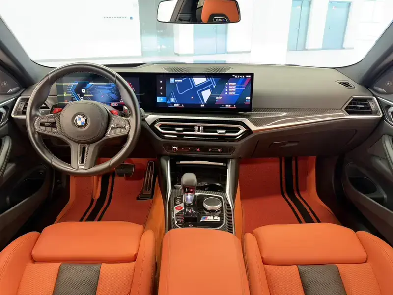 2023 BMW M4 с пробегом 25 000 км