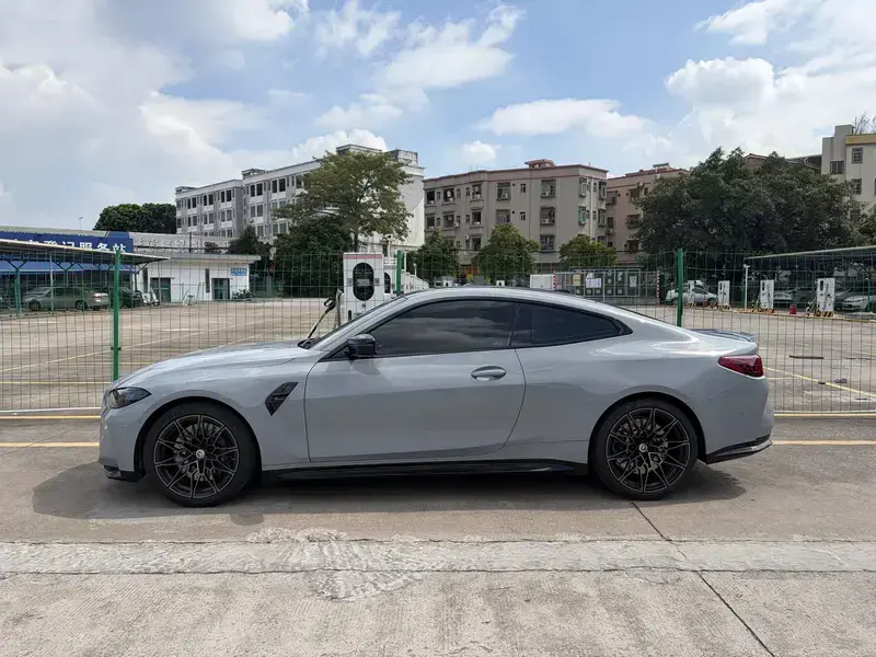 2024 BMW M4 с пробегом 6 000 км