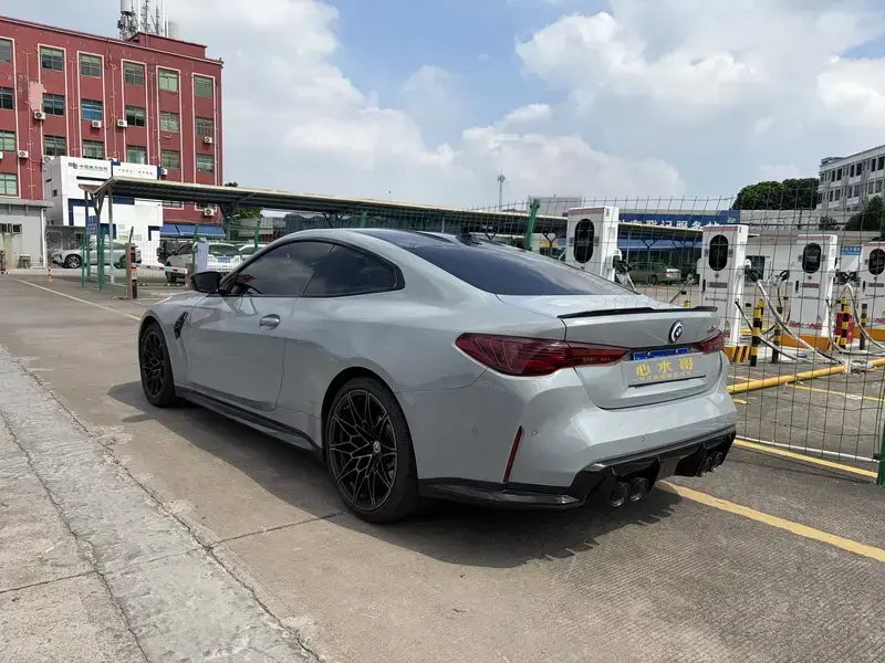 2024 BMW M4 с пробегом 6 000 км