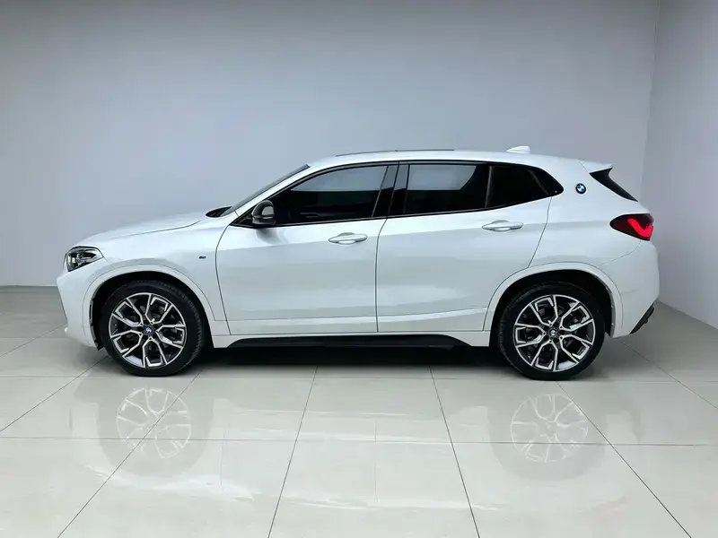 2022 BMW X2 с пробегом 29 700 км
