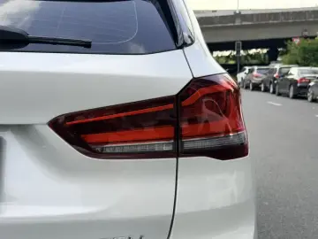 2021 BMW X1 с пробегом 59 000 км
