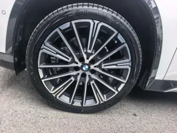 2023 BMW X1 с пробегом 14 000 км