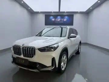2023 BMW X1 с пробегом 48 000 км