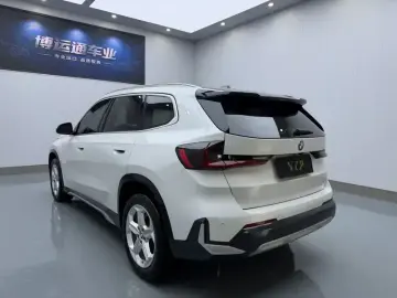 2023 BMW X1 с пробегом 48 000 км