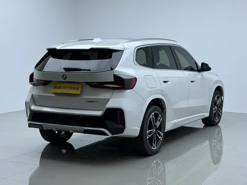 2023 BMW X1 с пробегом 45 400 км