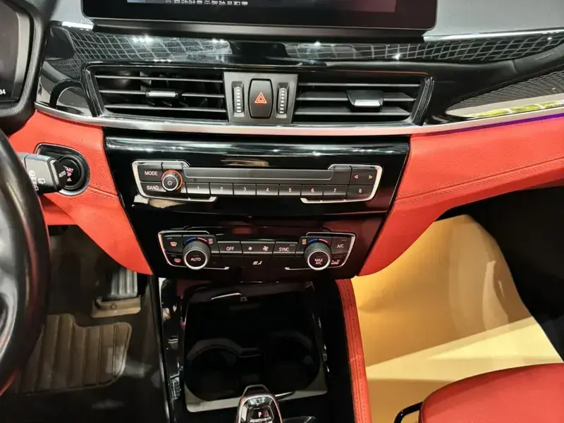 2022 BMW X2 с пробегом 68 300 км