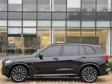 2023 BMW X5 с пробегом 46 000 км