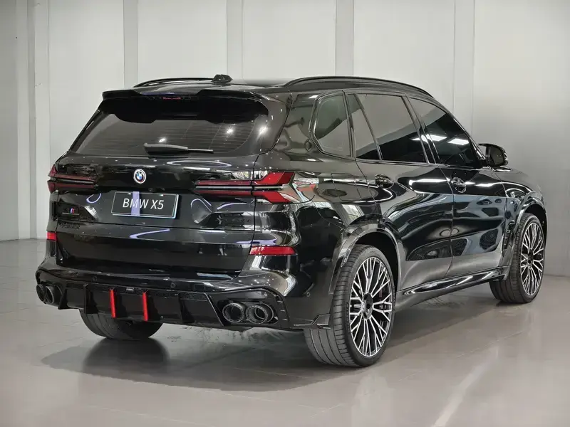 2025 BMW X5 с пробегом 23 000 км