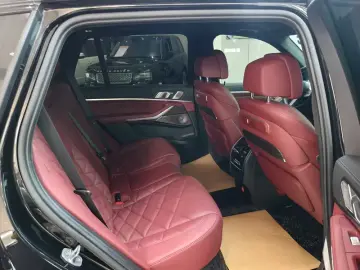 2025 BMW X5 с пробегом 23 000 км