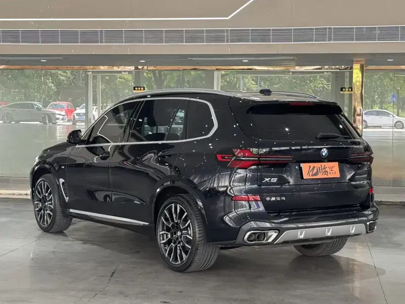 2023 BMW X5 с пробегом 55 000 км
