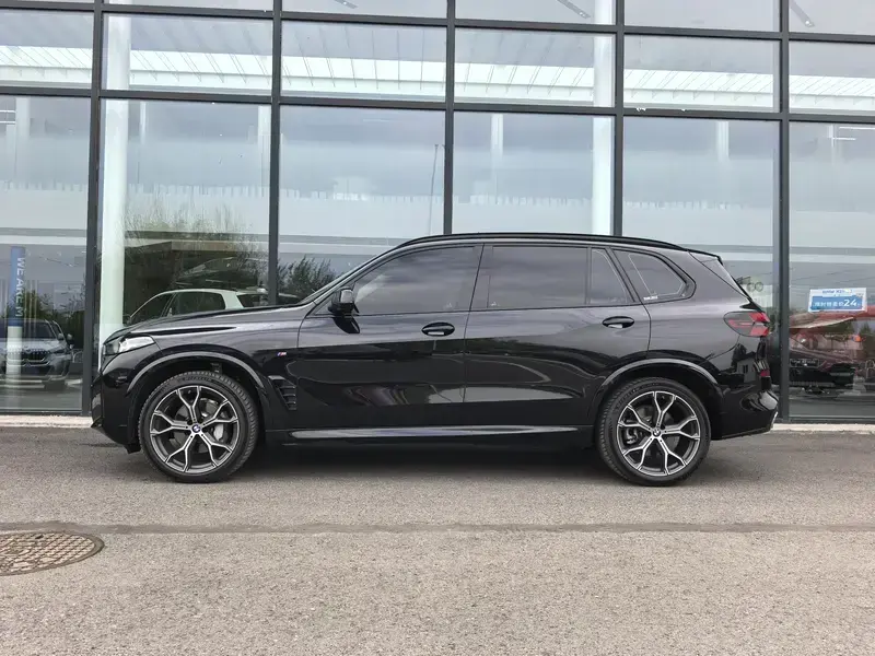 2026 BMW X5 с пробегом 1 000 км