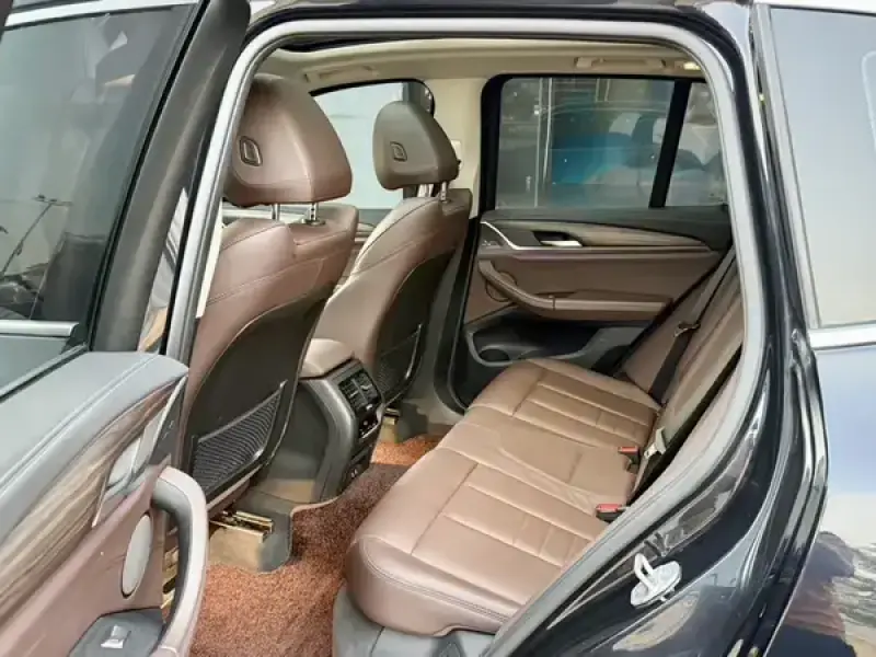 2020 BMW X3 с пробегом 115 000 км