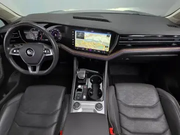 2020 Volkswagen Touareg с пробегом 144 237 км