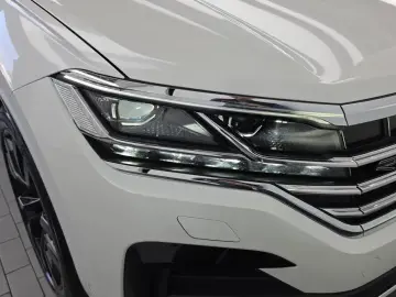 2023 Volkswagen Touareg с пробегом 31 752 км