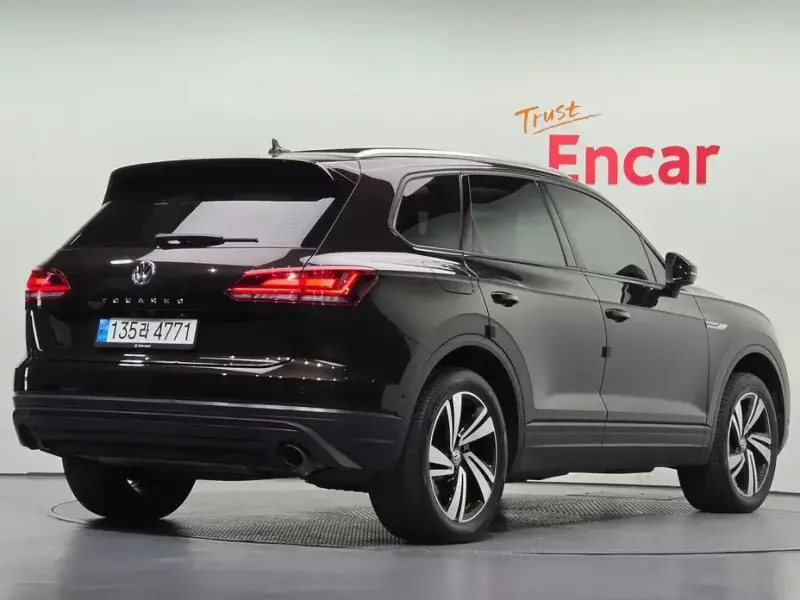 2020 Volkswagen Touareg с пробегом 172 275 км