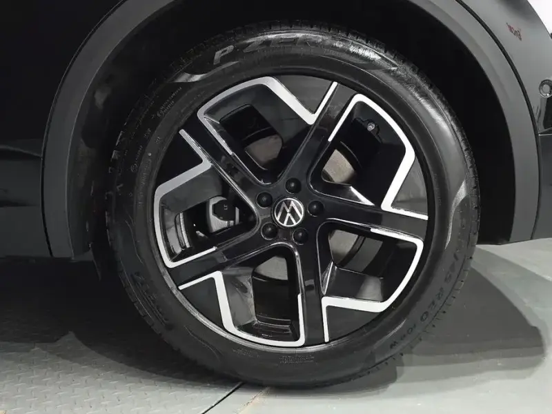 2026 Volkswagen Touareg с пробегом 33 км