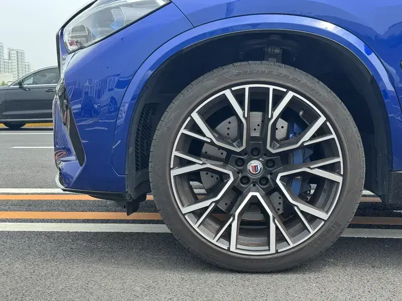2021 BMW X5 M с пробегом 40 800 км
