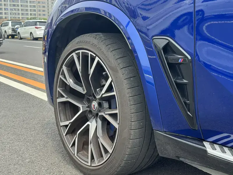 2021 BMW X5 M с пробегом 40 800 км