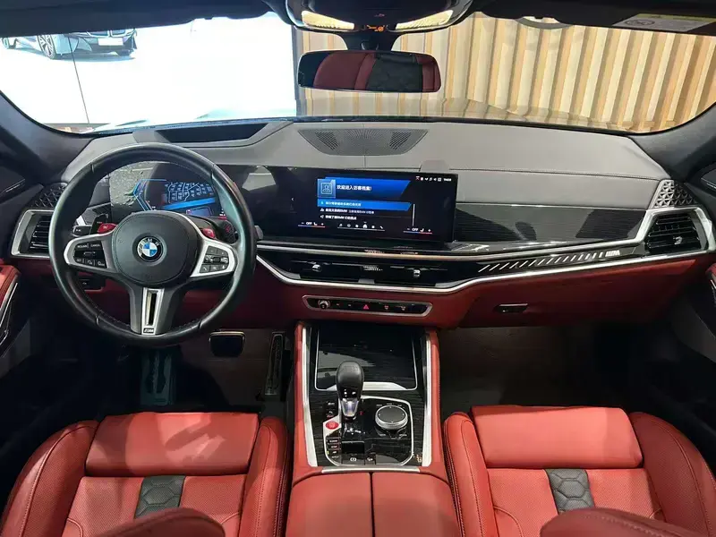 2023 BMW X6 M с пробегом 6 500 км
