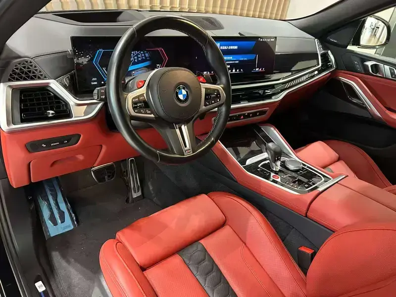 2023 BMW X6 M с пробегом 6 500 км