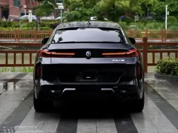 2021 BMW X6 M с пробегом 20 000 км