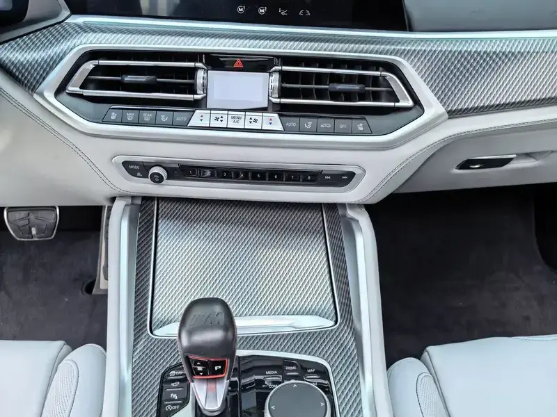 2021 BMW X6 M с пробегом 18 000 км