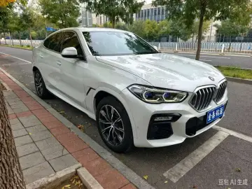 2020 BMW X6 с пробегом 109 000 км