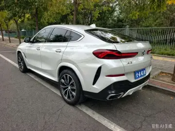 2020 BMW X6 с пробегом 109 000 км
