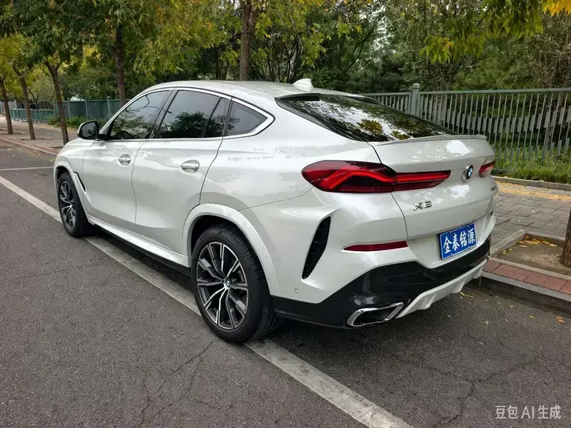 2020 BMW X6 с пробегом 109 000 км