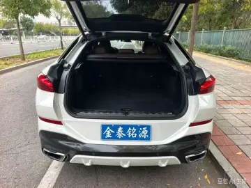 2020 BMW X6 с пробегом 109 000 км