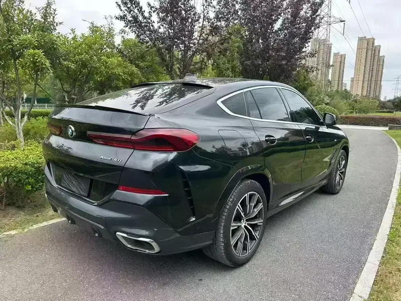 2021 BMW X6 с пробегом 150 000 км