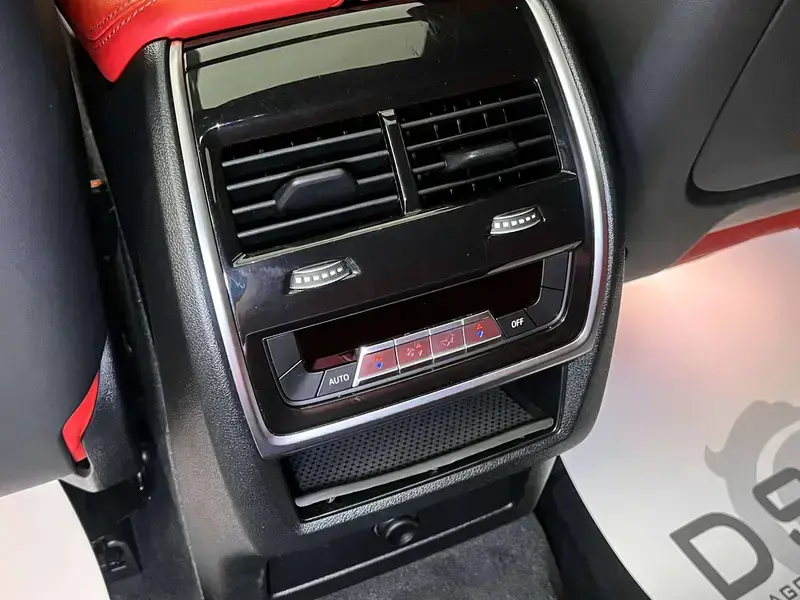 2023 BMW X6 M с пробегом 23 000 км