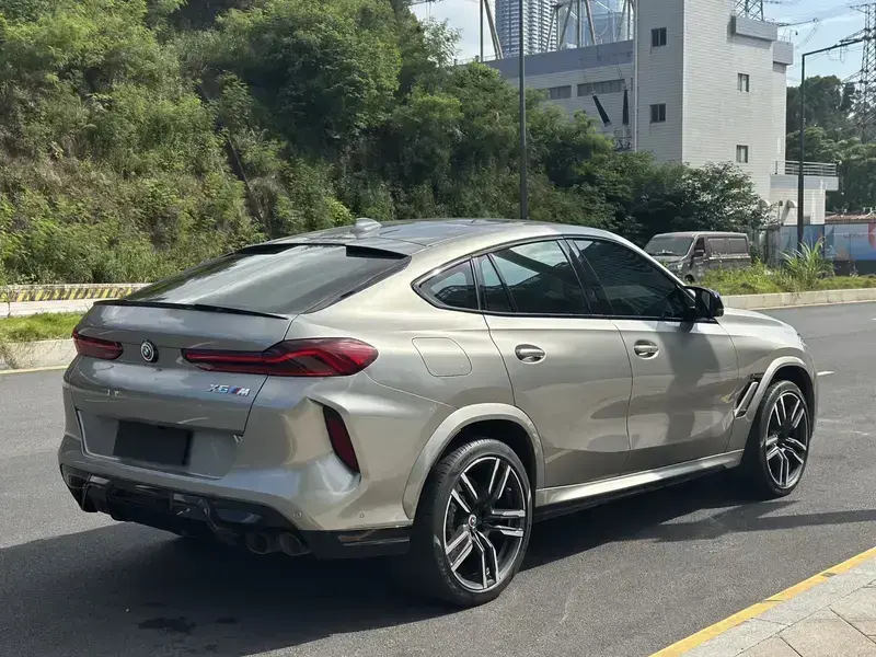2023 BMW X6 M с пробегом 34 500 км