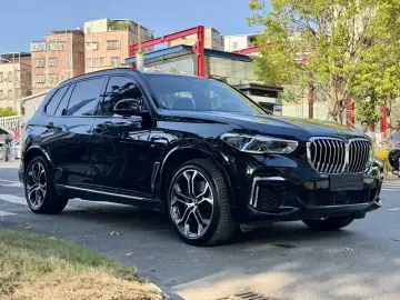 2022 BMW X5 с пробегом 81 900 км