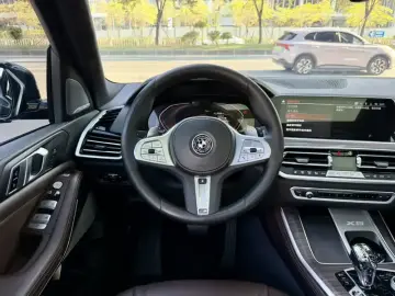 2022 BMW X5 с пробегом 81 900 км
