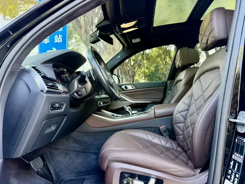 2022 BMW X5 с пробегом 81 900 км