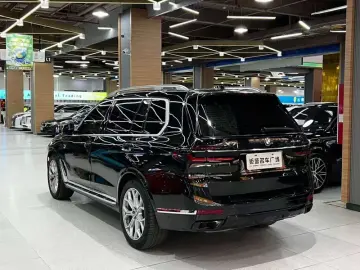 2023 BMW X7 с пробегом 68 000 км