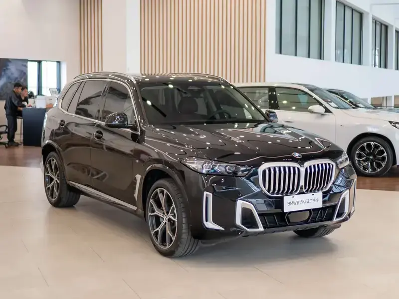 2023 BMW X5 с пробегом 10 000 км