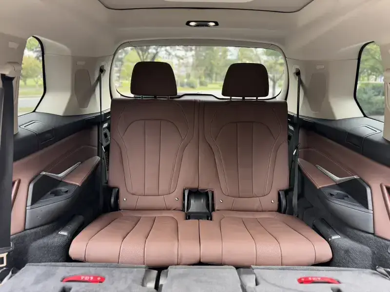 2021 BMW X7 с пробегом 112 000 км