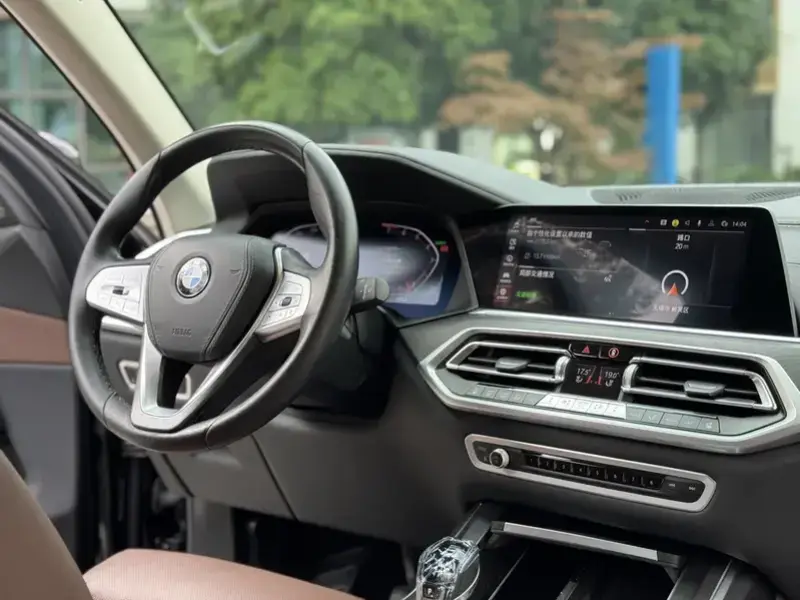 2021 BMW X7 с пробегом 112 000 км
