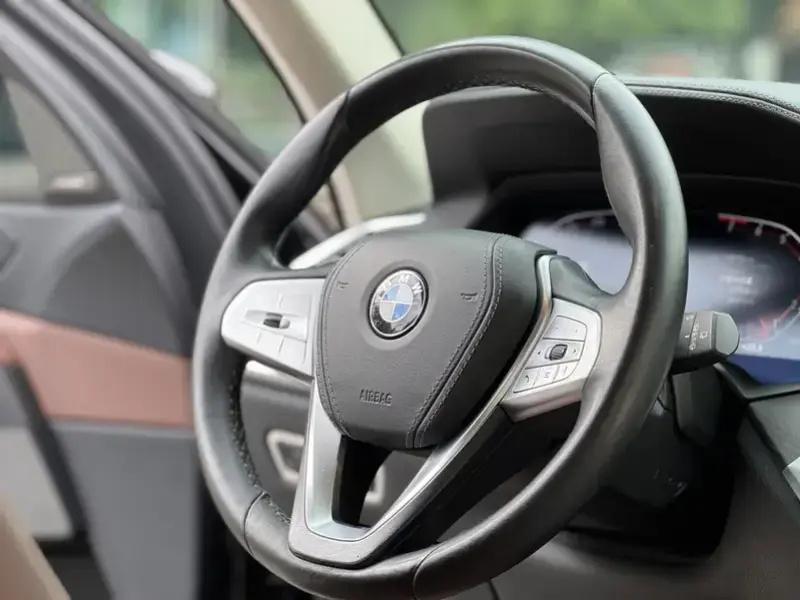 2021 BMW X7 с пробегом 112 000 км