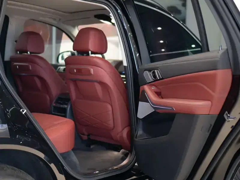 2023 BMW X5 с пробегом 10 000 км