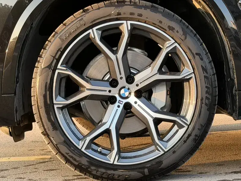 2026 BMW X5 с пробегом 11 000 км
