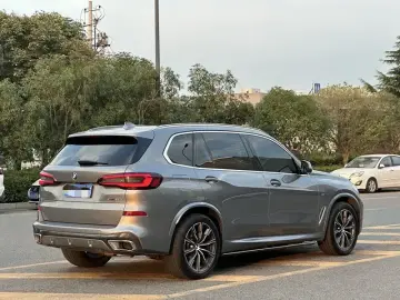 2022 BMW X5 с пробегом 38 000 км
