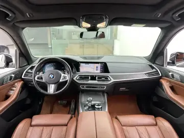 2020 BMW X7 с пробегом 150 000 км
