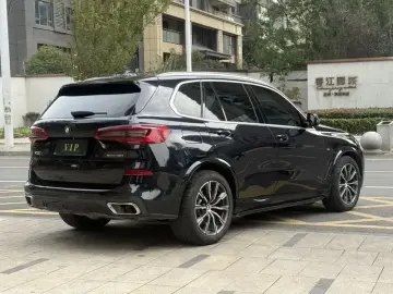 2020 BMW X5 с пробегом 79 000 км