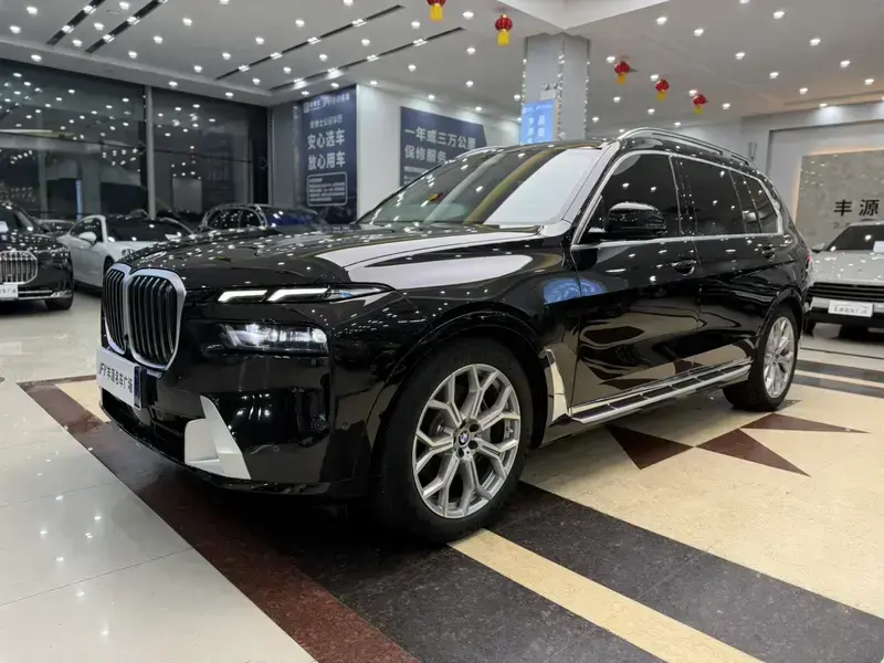 2023 BMW X7 с пробегом 83 000 км