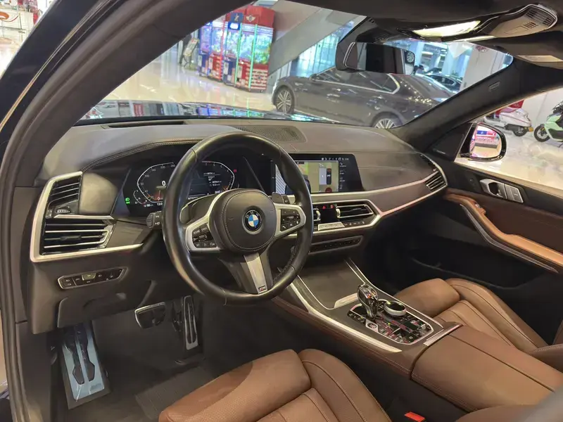 2021 BMW X7 с пробегом 88 000 км